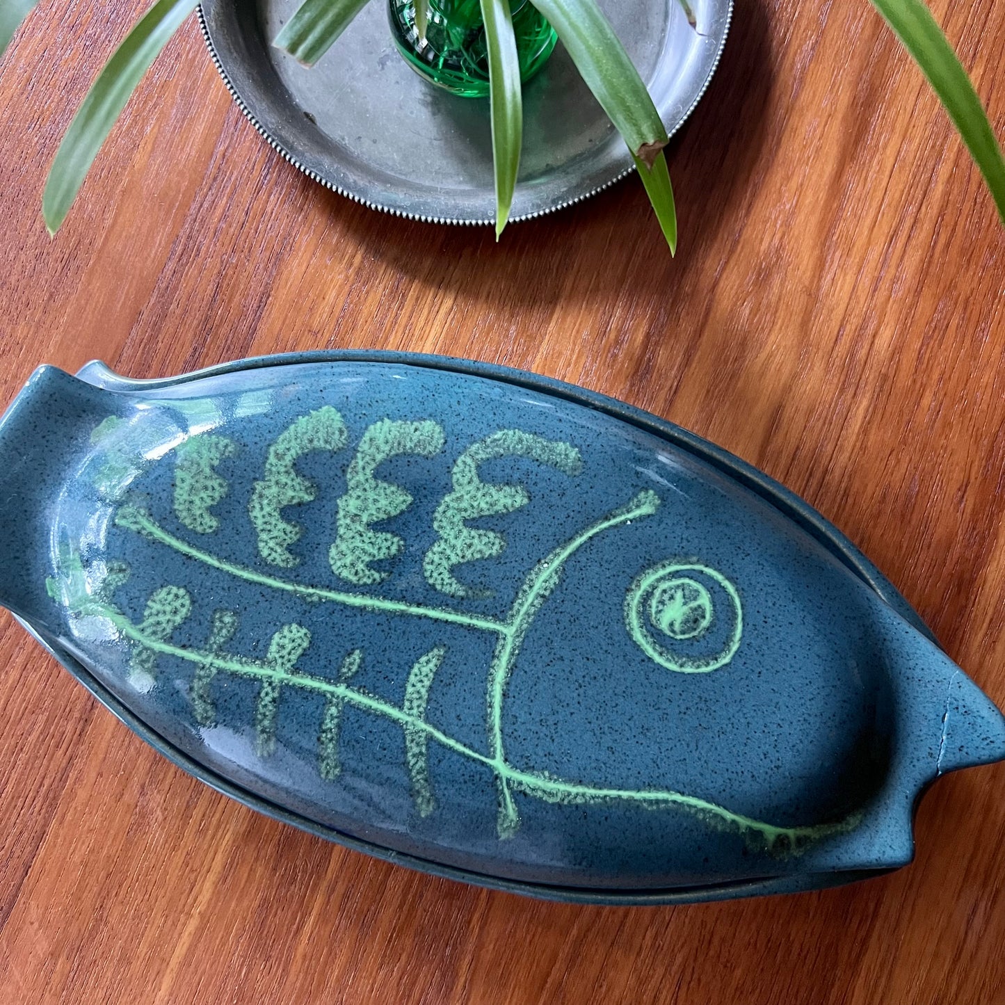 Mid Century Modern Glidden Pottery Fish Serving Dish with Lid