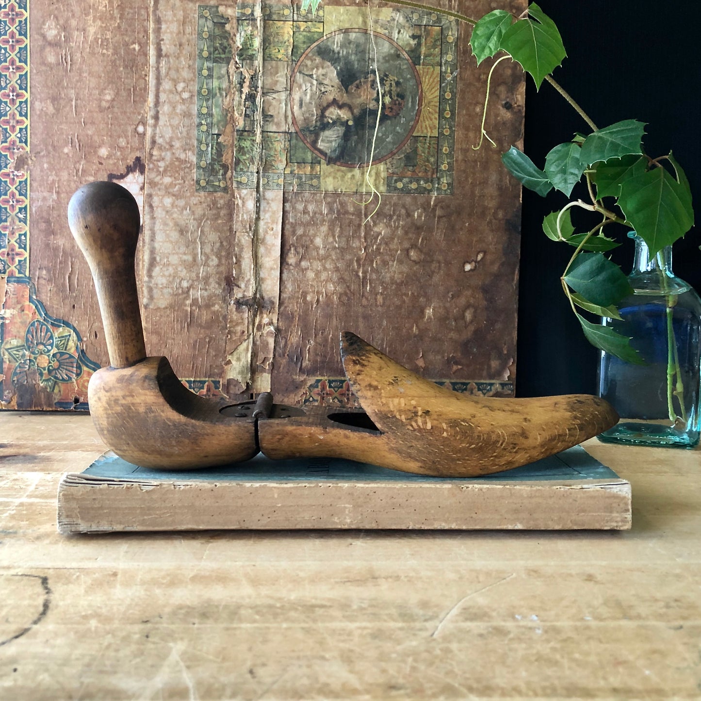 Primitive Wooden Hinged Shoe Last (c.1900s)