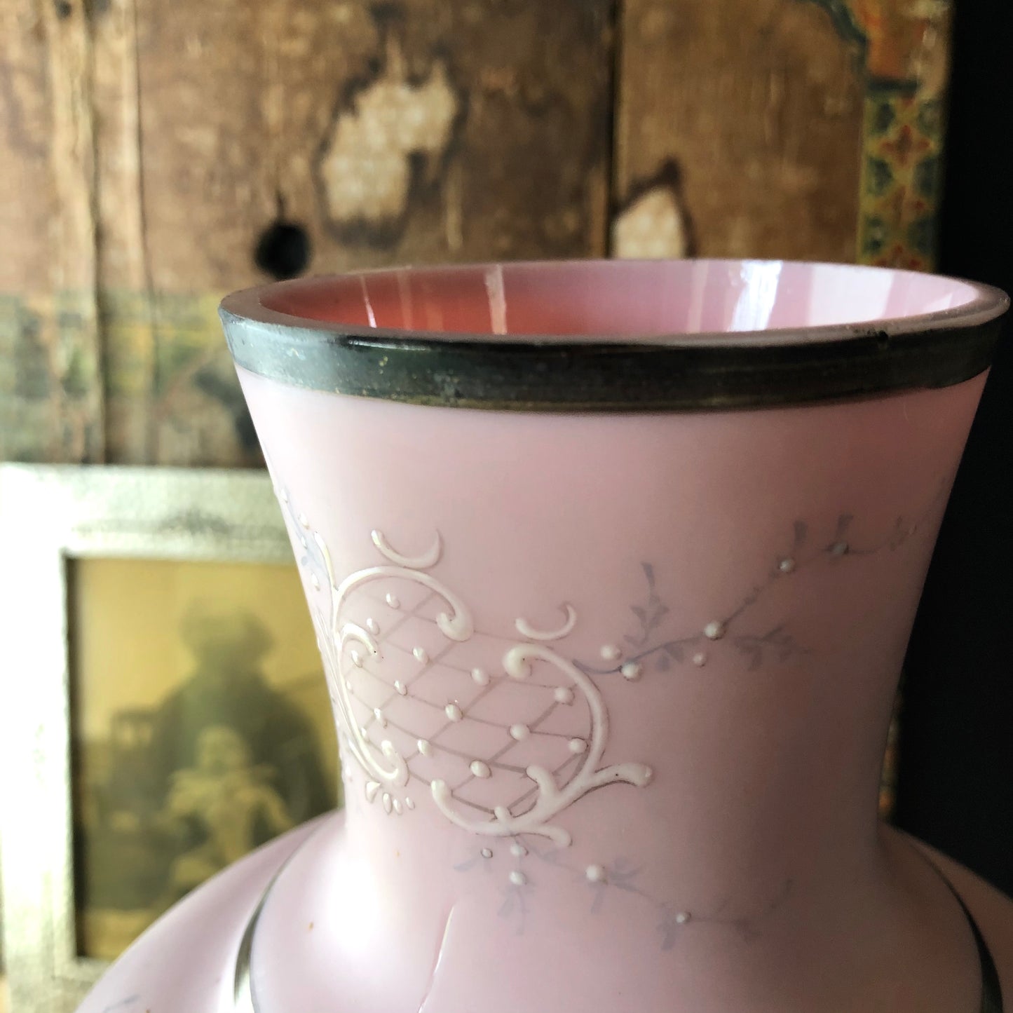 Pink Victorian Courting Couples Vase (c.1900s)