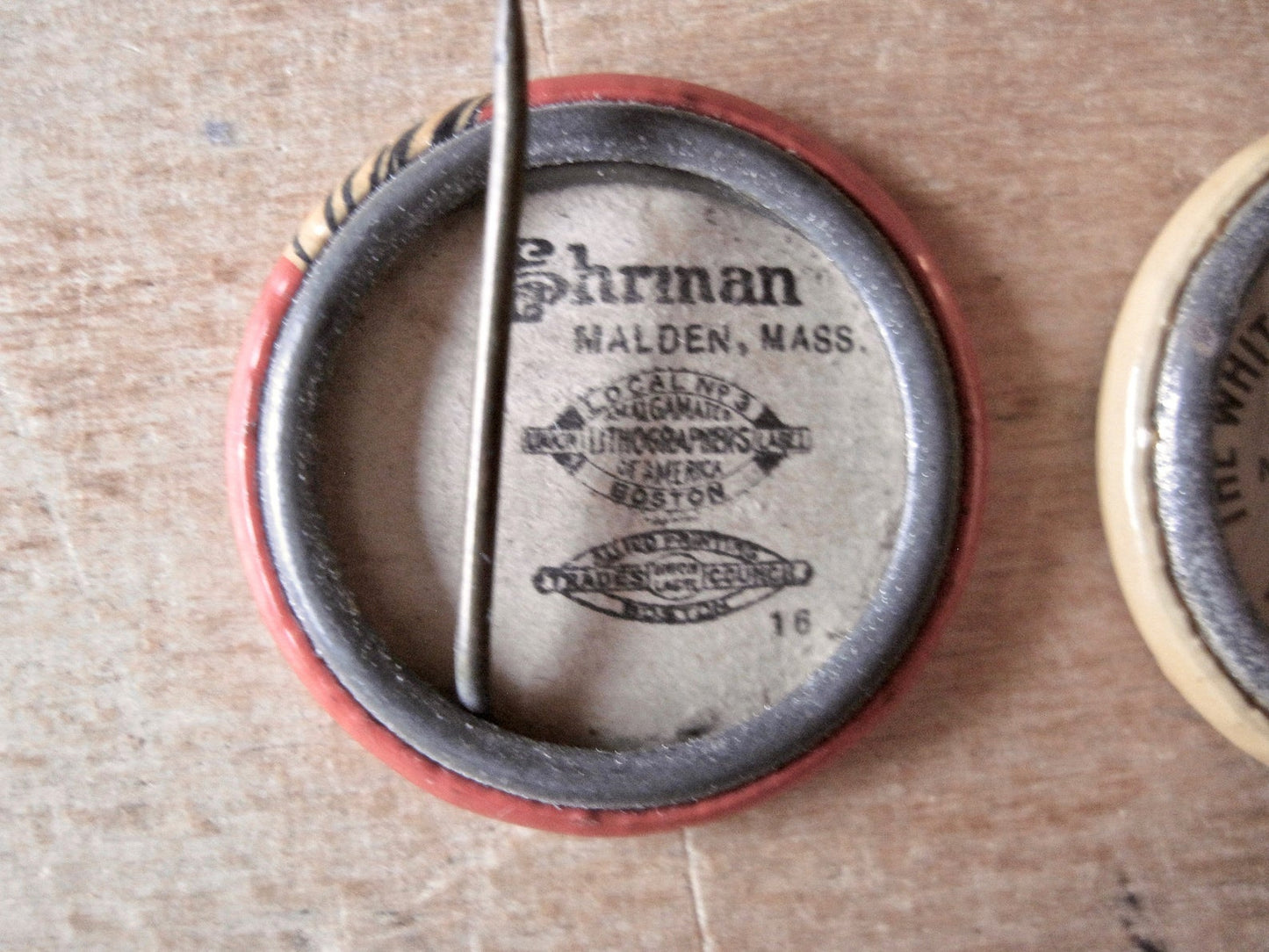 WWI Liberty Bond Pin Back Buttons (c.1918)