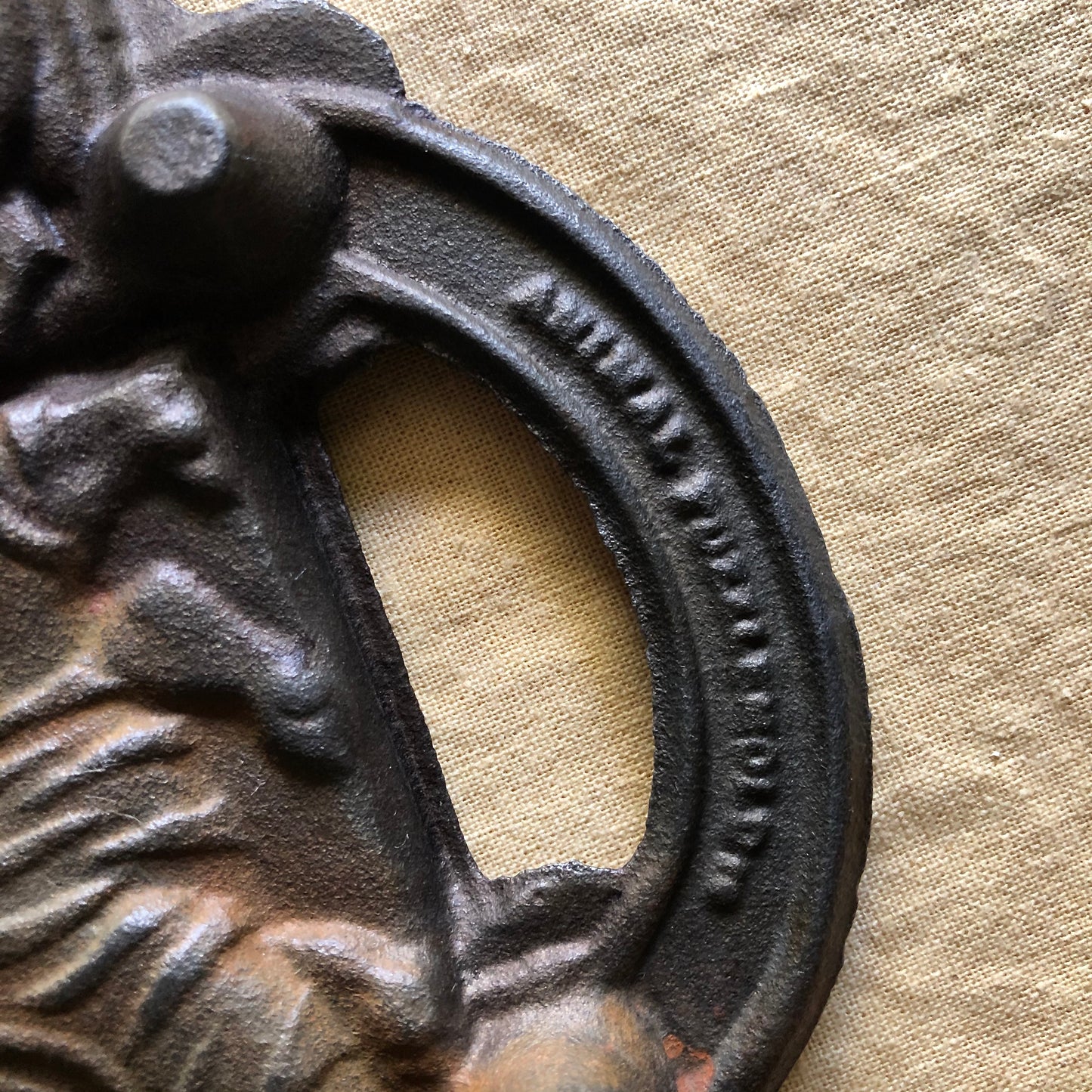 Vintage Cast Iron Animal Mold Baking Pan (c.1984)
