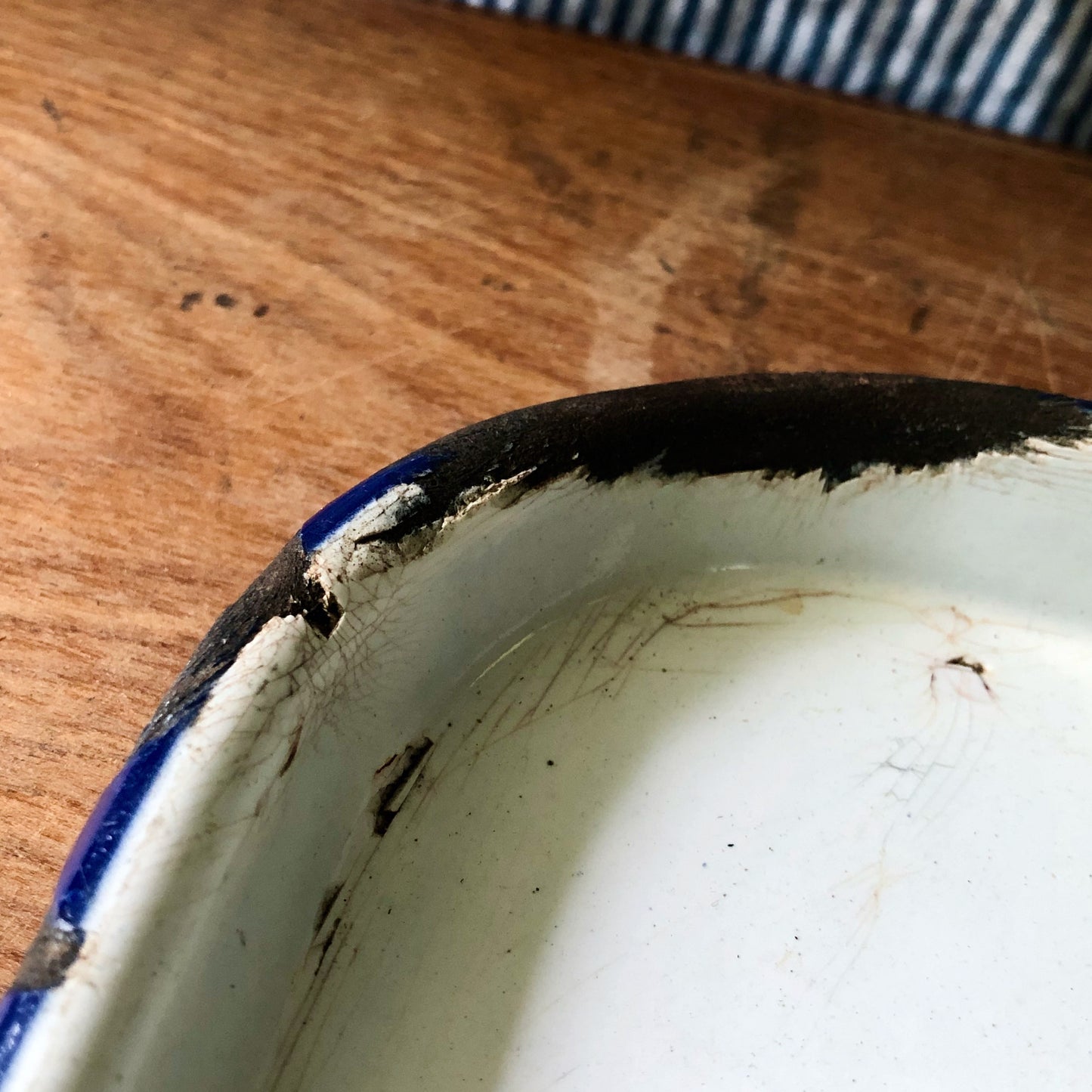 Rustic Farmhouse Enamelware Kitchen Tray (1900s)