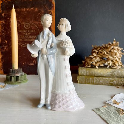 Vintage Lladro Wedding Bride and Groom Figurine (c.1977)