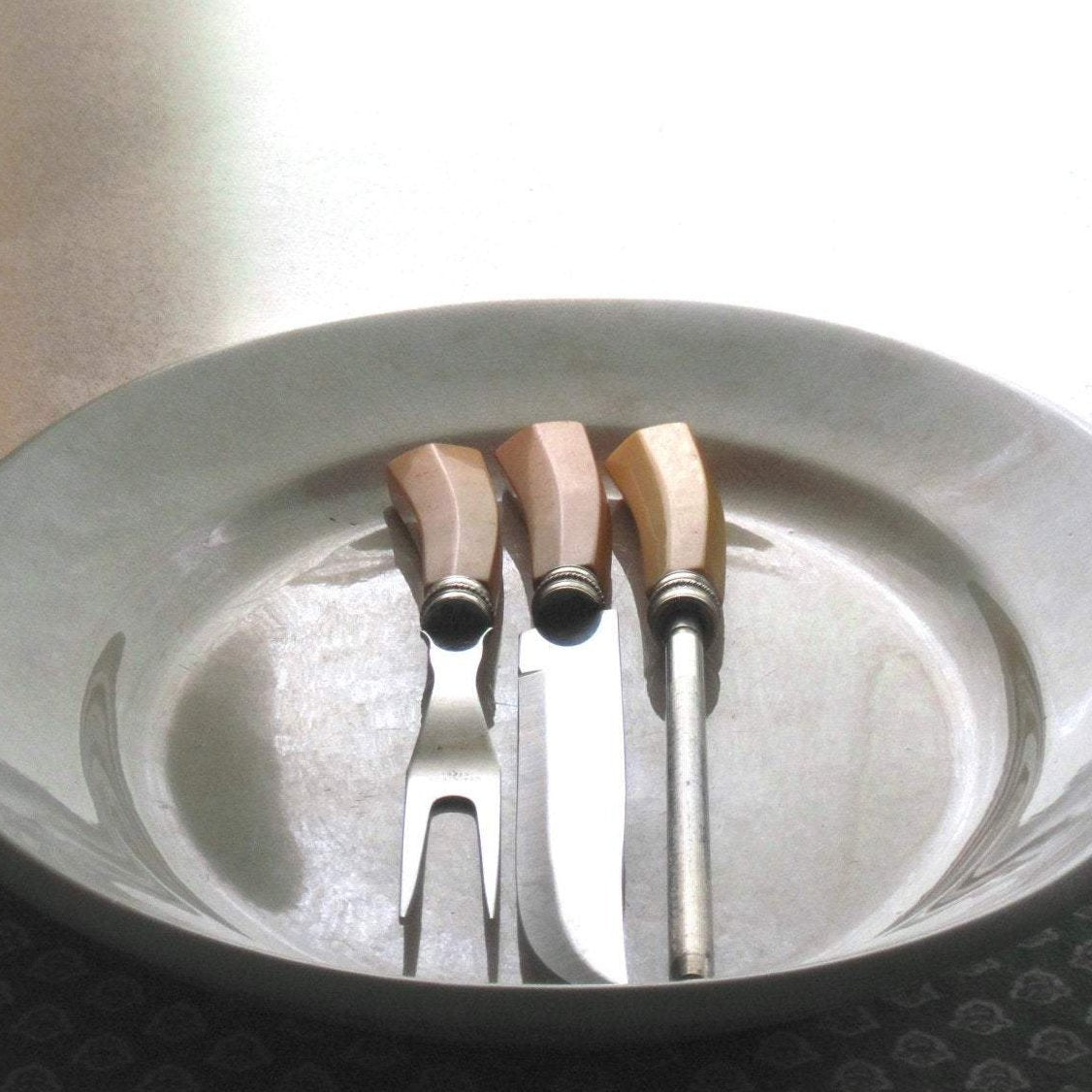 Vintage Sheffield Carving Set with Bakelite Handles (c.1950s)