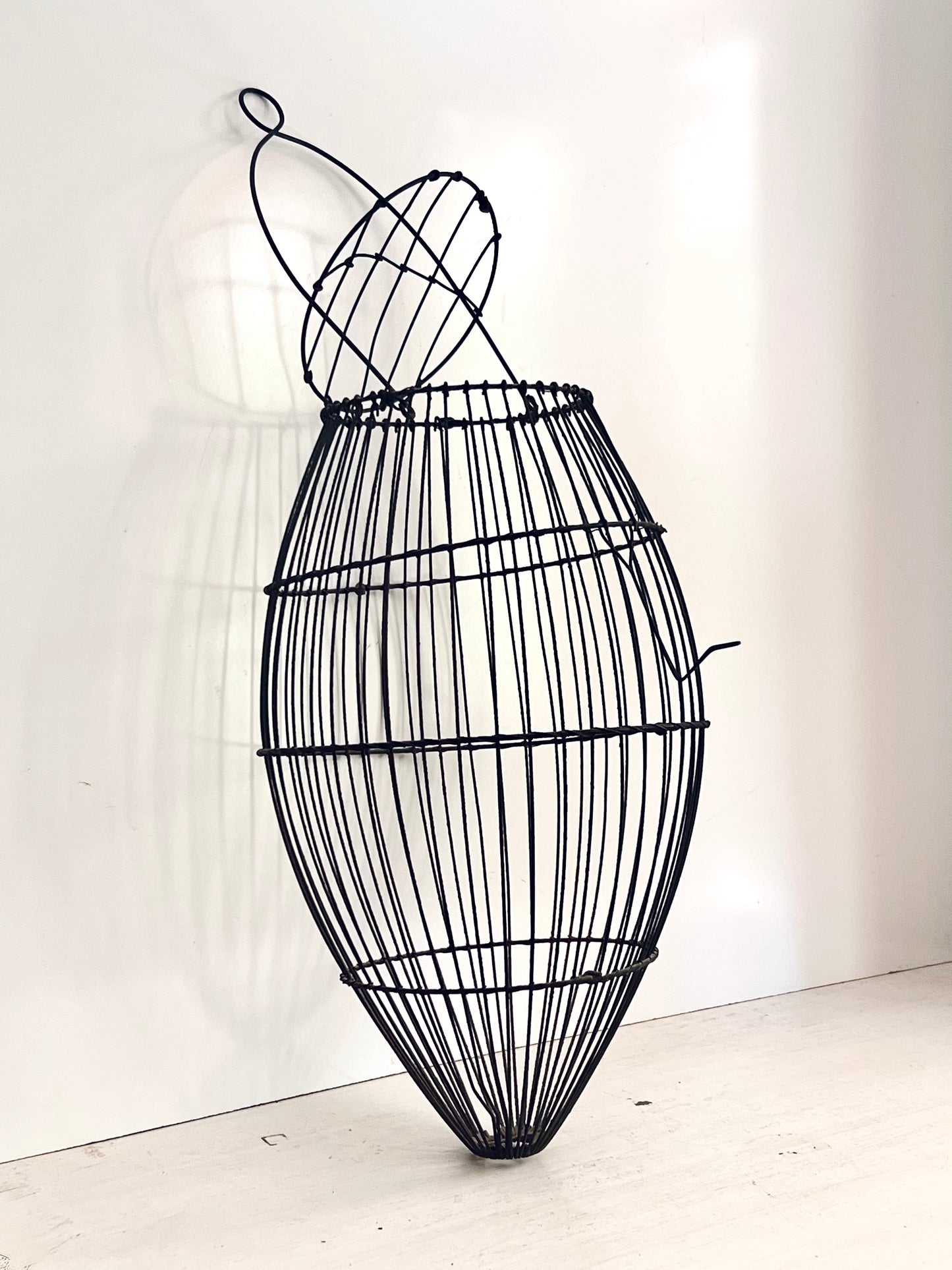 Early Wire Fish Trap or Bait Carrier