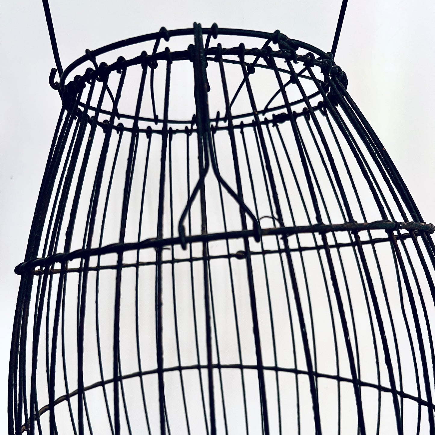 Early Wire Fish Trap or Bait Carrier