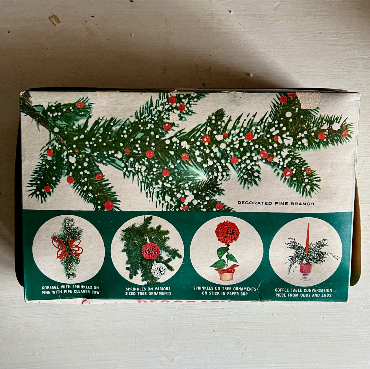 1950s Kitschy Holiday Sprinkles Decorating Kit