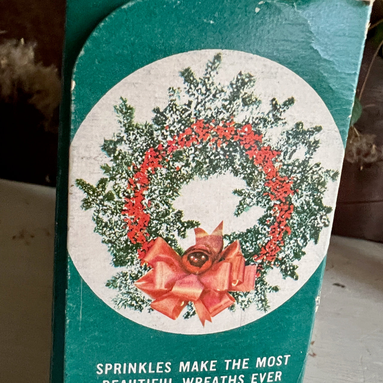 1950s Kitschy Holiday Sprinkles Decorating Kit
