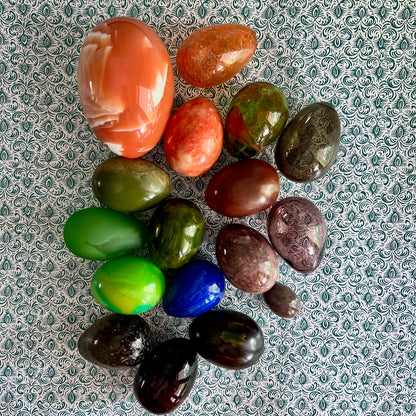 29 Piece Vintage Egg Collection, Stone, Glass, Quartz, Marble, etc.