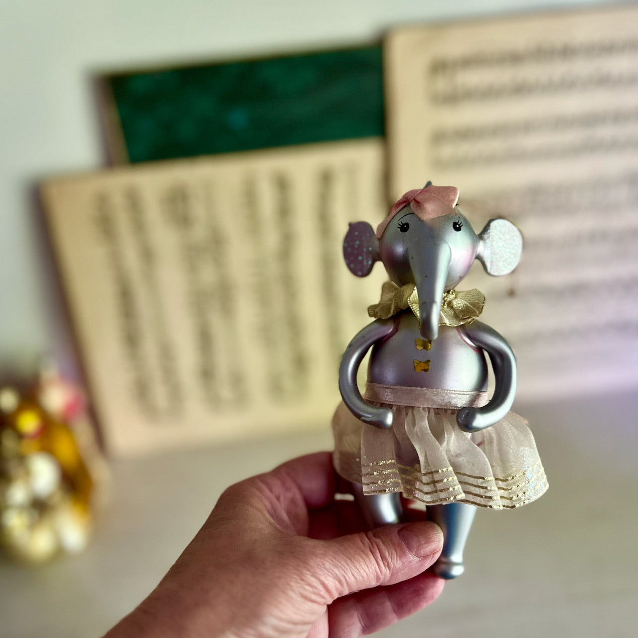 De Carlini Style Dancing Elephant Ornament