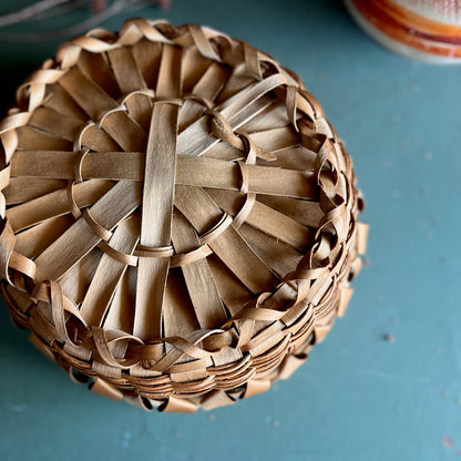 Northeast Woodland Native American Curly Weave Bowl Basket