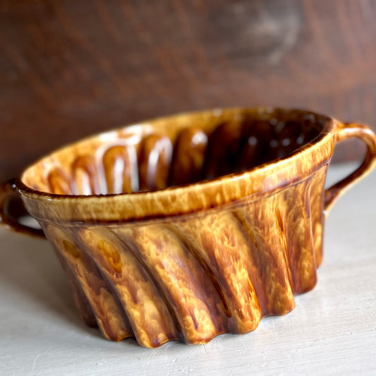 1960s Spongeware Cake Pan/Bowl by Morton Pottery