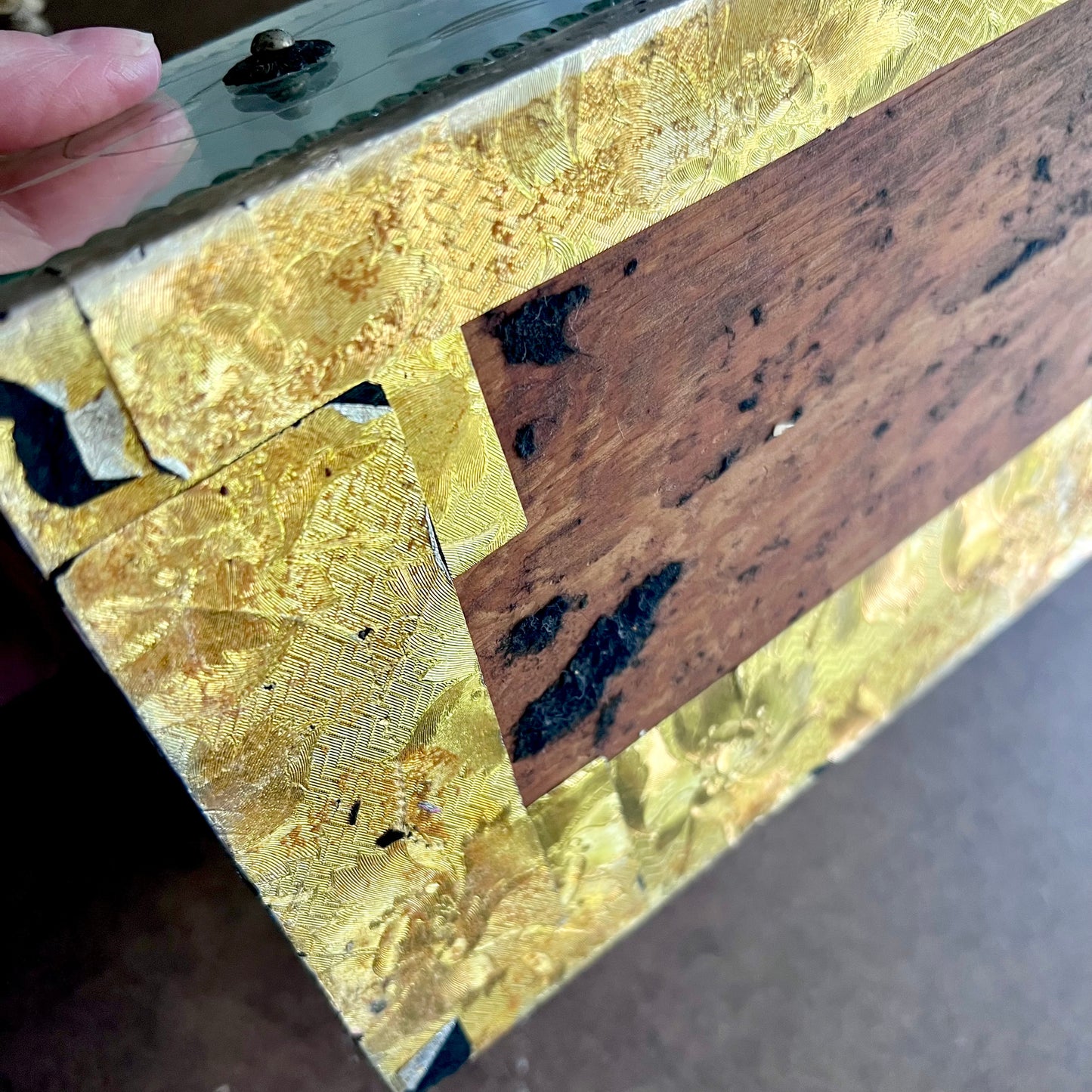 Opulent Engraved Mirrored Dresser Jewelry Box