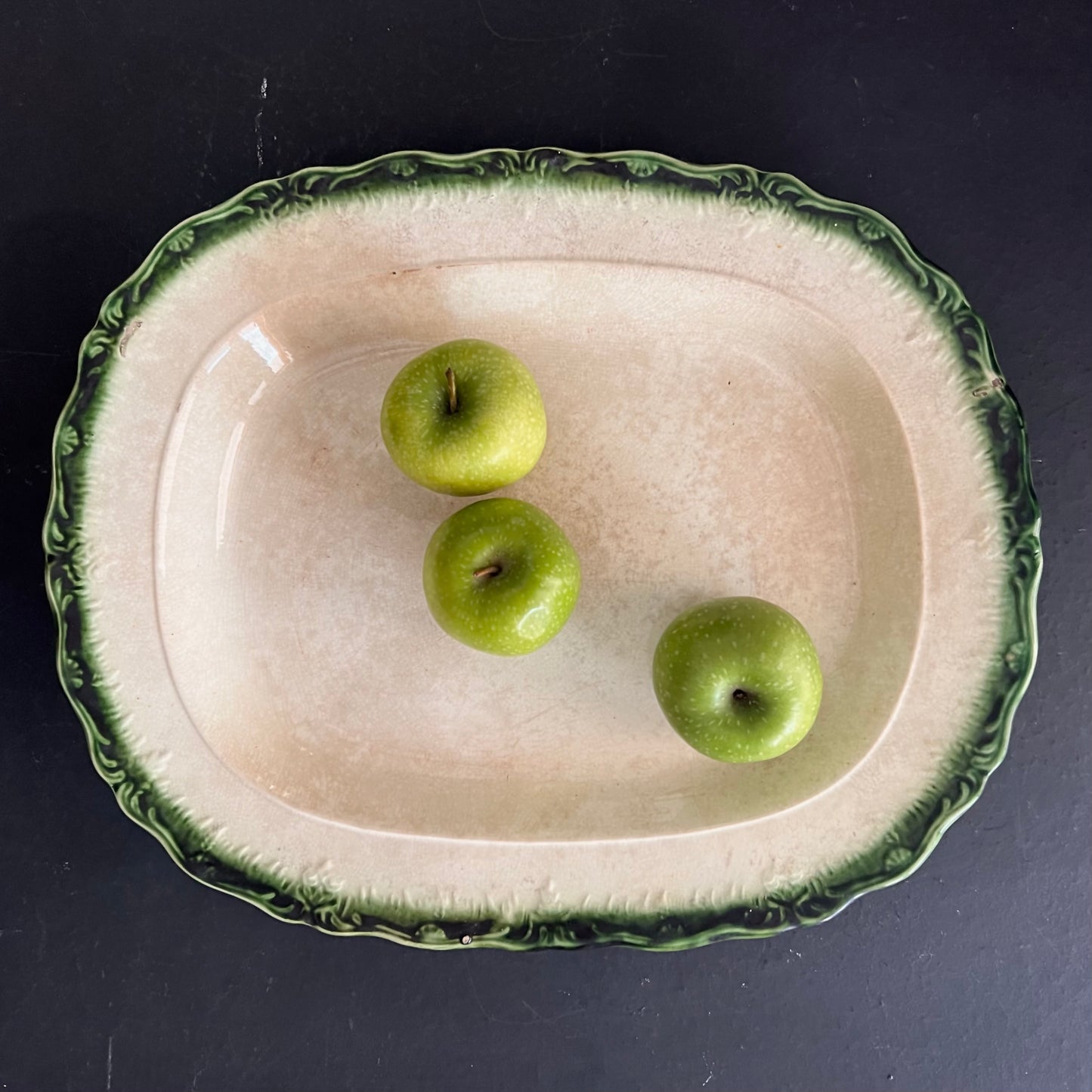 Large Green Feather Edge Antique Platter, c.1800s
