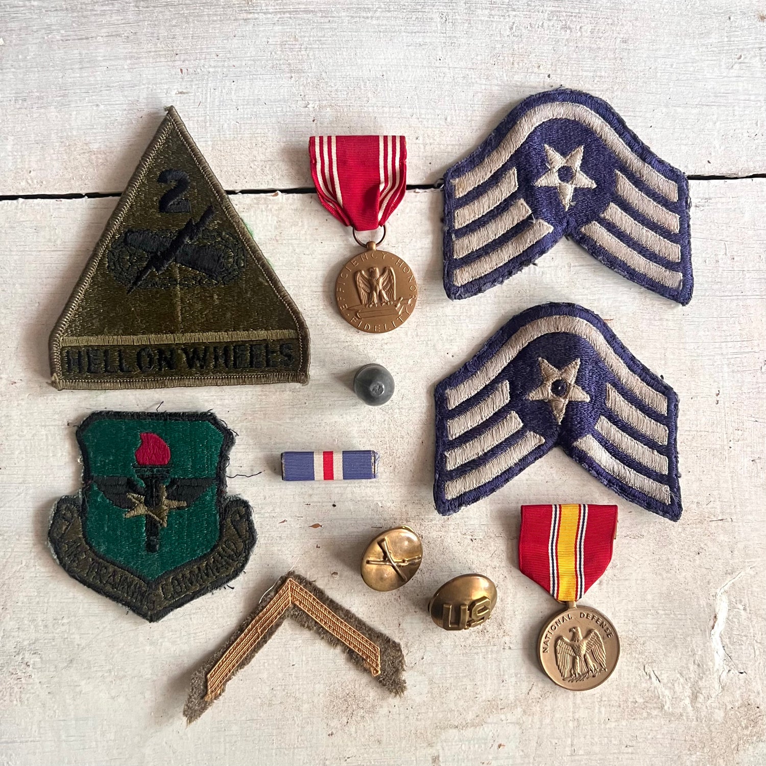 Assorted Vintage US Military Medals, Patches and Pins