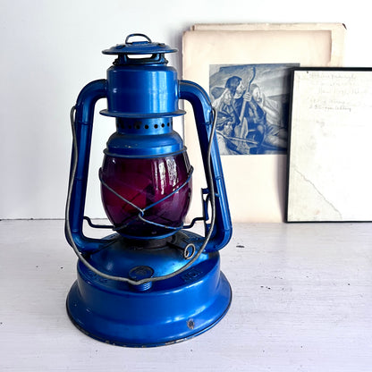 Dietz Little Wizard No.1 Railroad Style Lantern with Red Globe