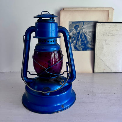 Dietz Little Wizard No.1 Railroad Style Lantern with Red Globe