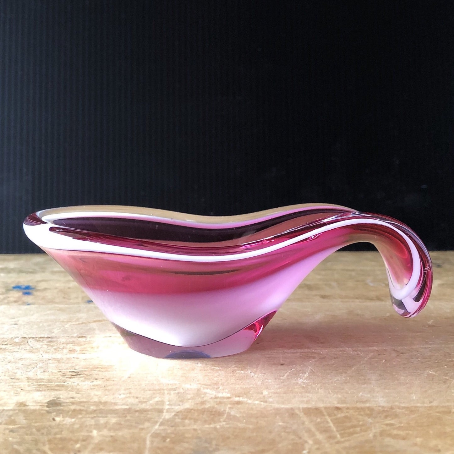 Mid Century Modernist Flygsfors Pink Art Glass Bowl (c.1958)