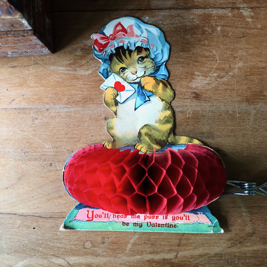 Antique German Honeycomb Kitten Valentine Card (c.1929)