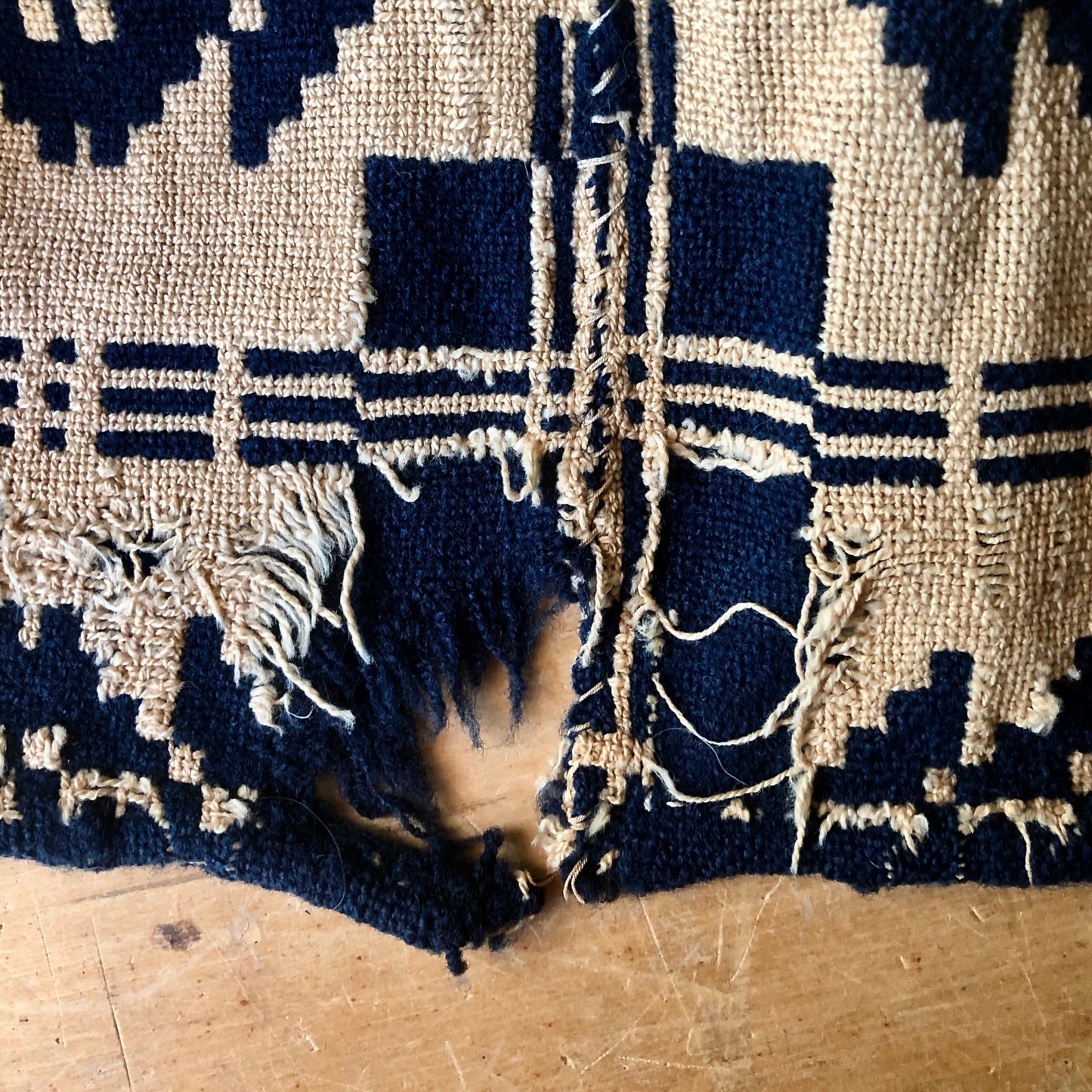 Mountaineer Indigo and Cream Double Weave Americana Coverlet (c.1800s)