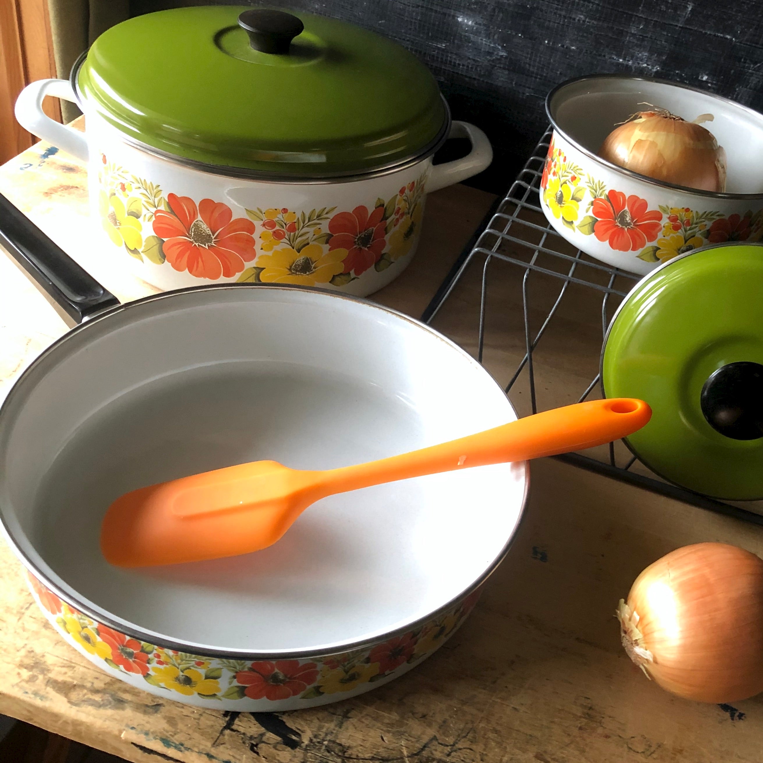 Vintage online 1970s Enamel Orange Pots Set of 2