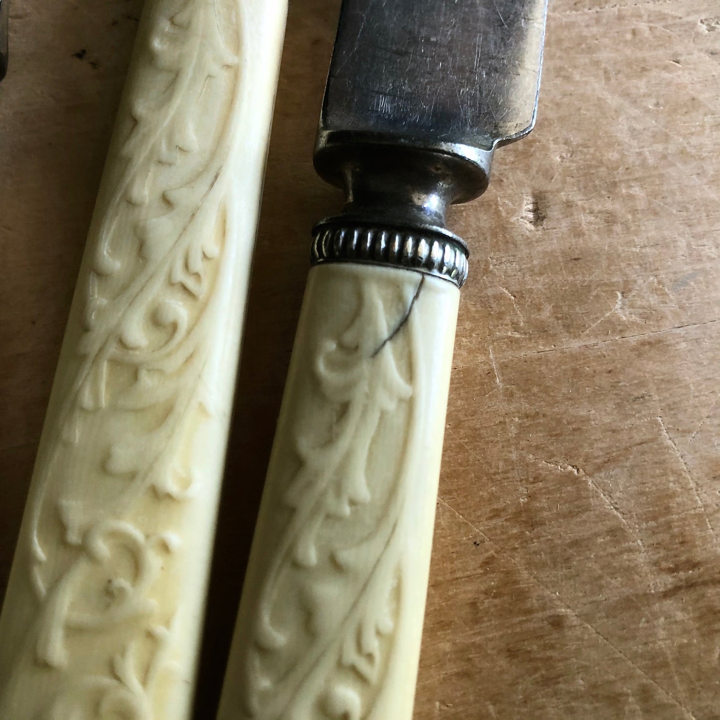 Vintage Celluloid Dinner Knives with Embossed Handles (c.1900s)