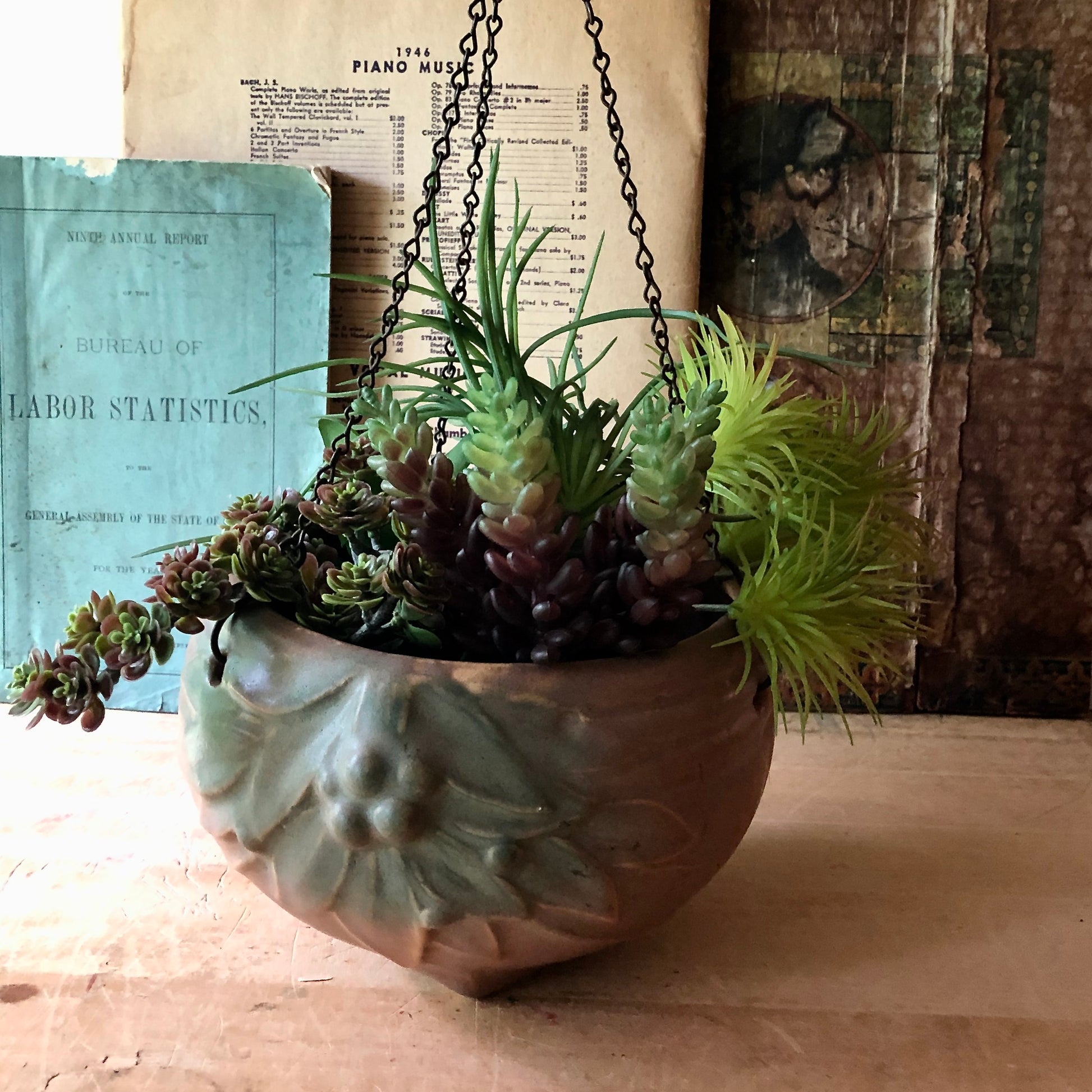 vintage ceramic hanging planter Early McCoy Pottery Hanging Planter (c.1920s) – Rush Creek Vintage