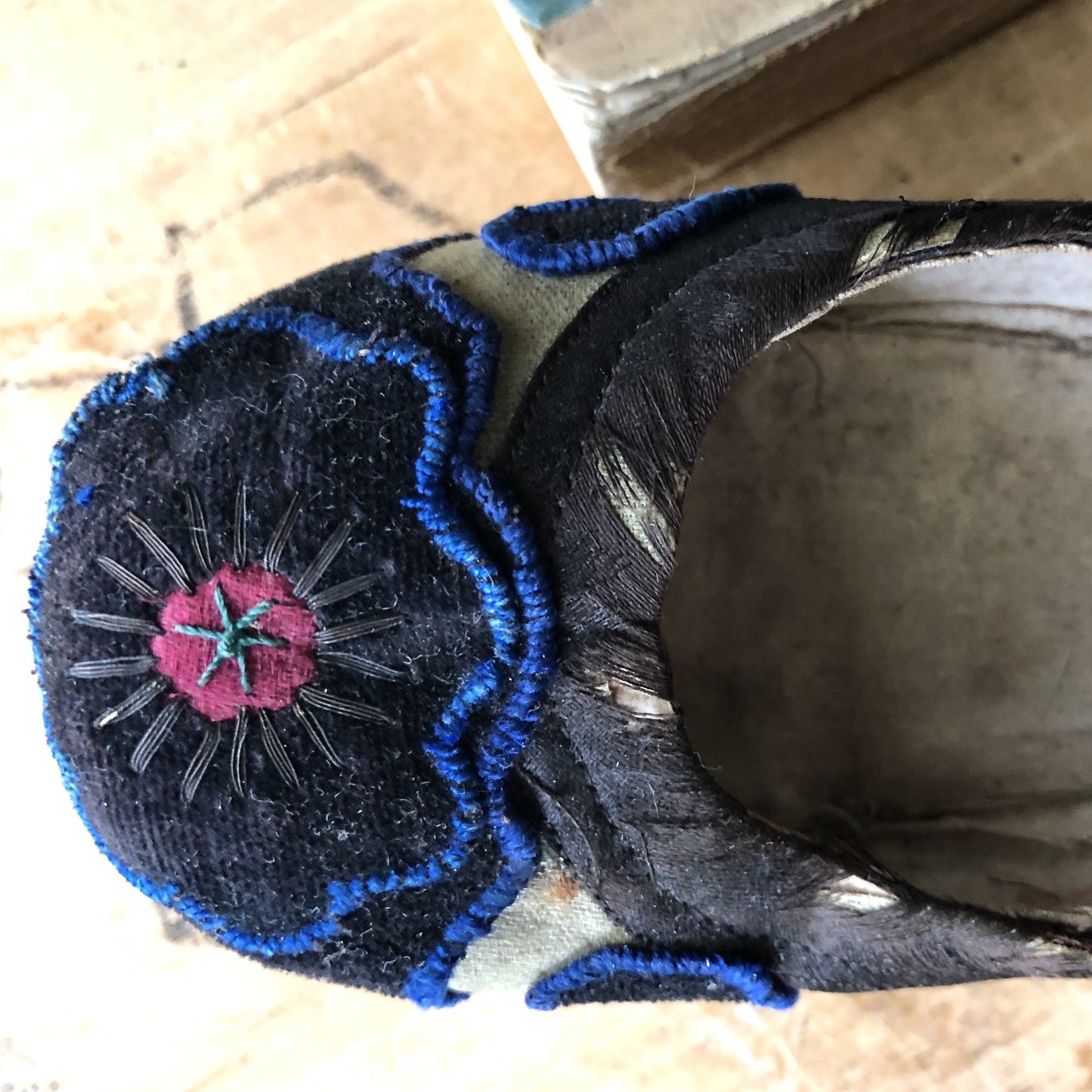 Chinese Embroidered Silk Manchu Shoes (c.1800s)