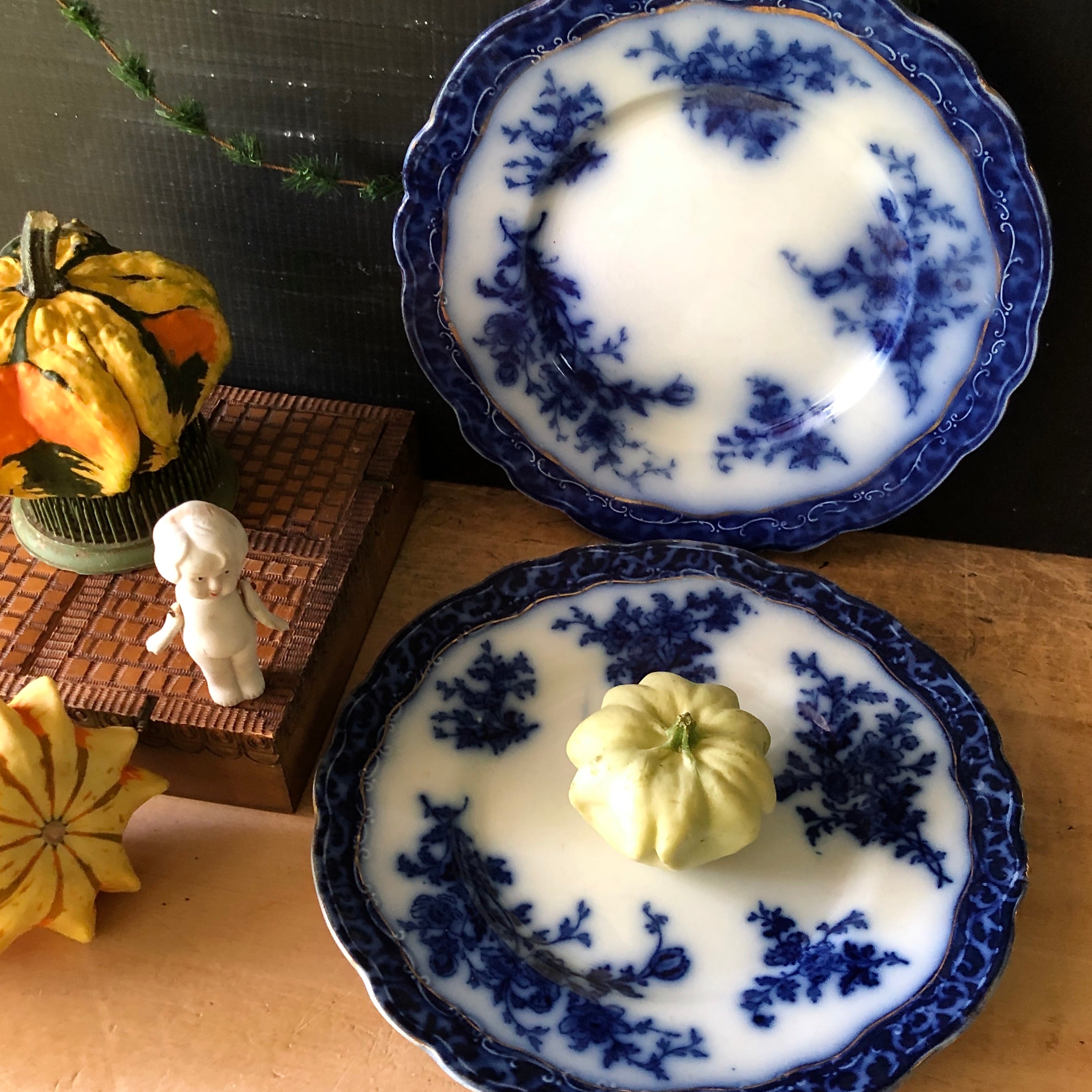 1800s Antique Flow blue Porcelain decorative plate featuring duck painting shabby outlets chic blue and white