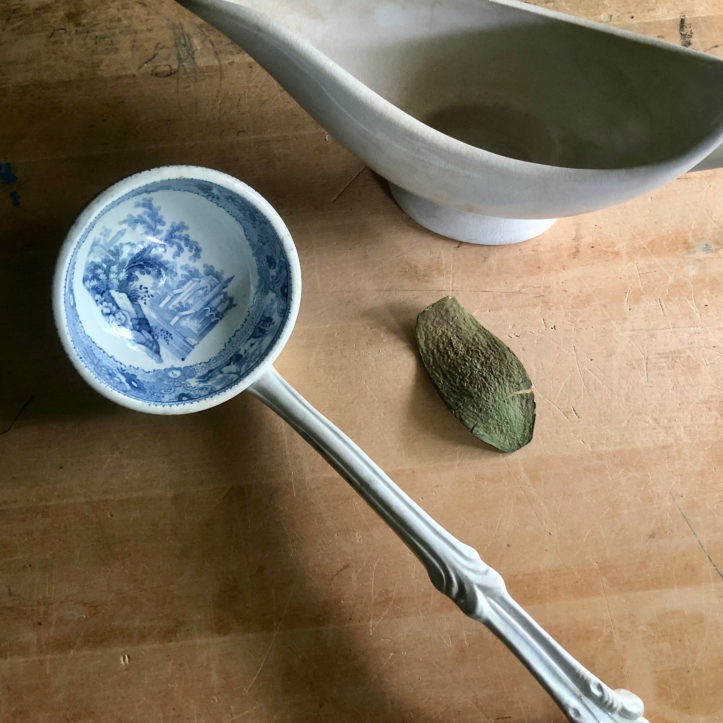 English Blue Transferware Ironstone Ladle (c.19th Century)