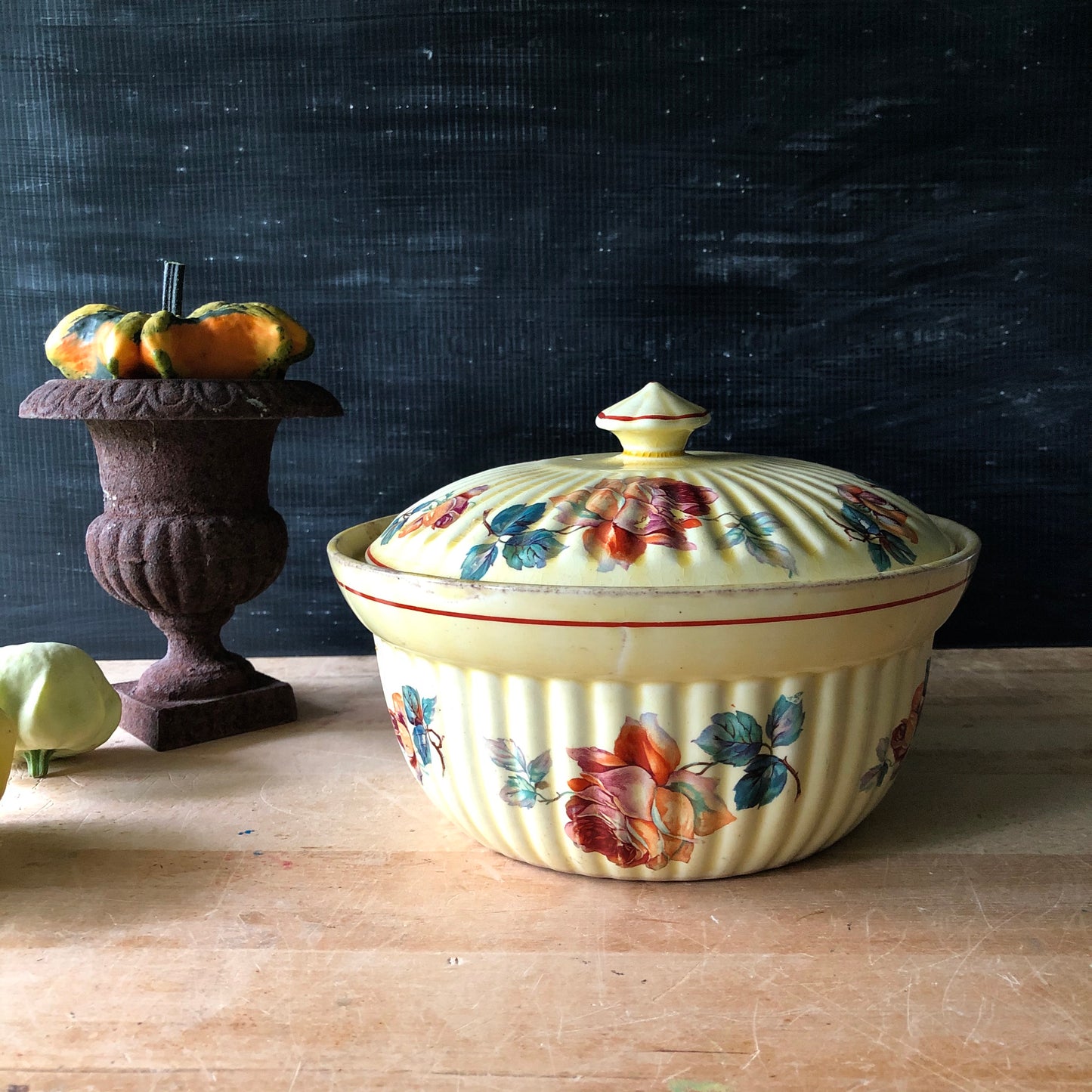 Vintage Bake Rite Covered Baking Dish (1940s)