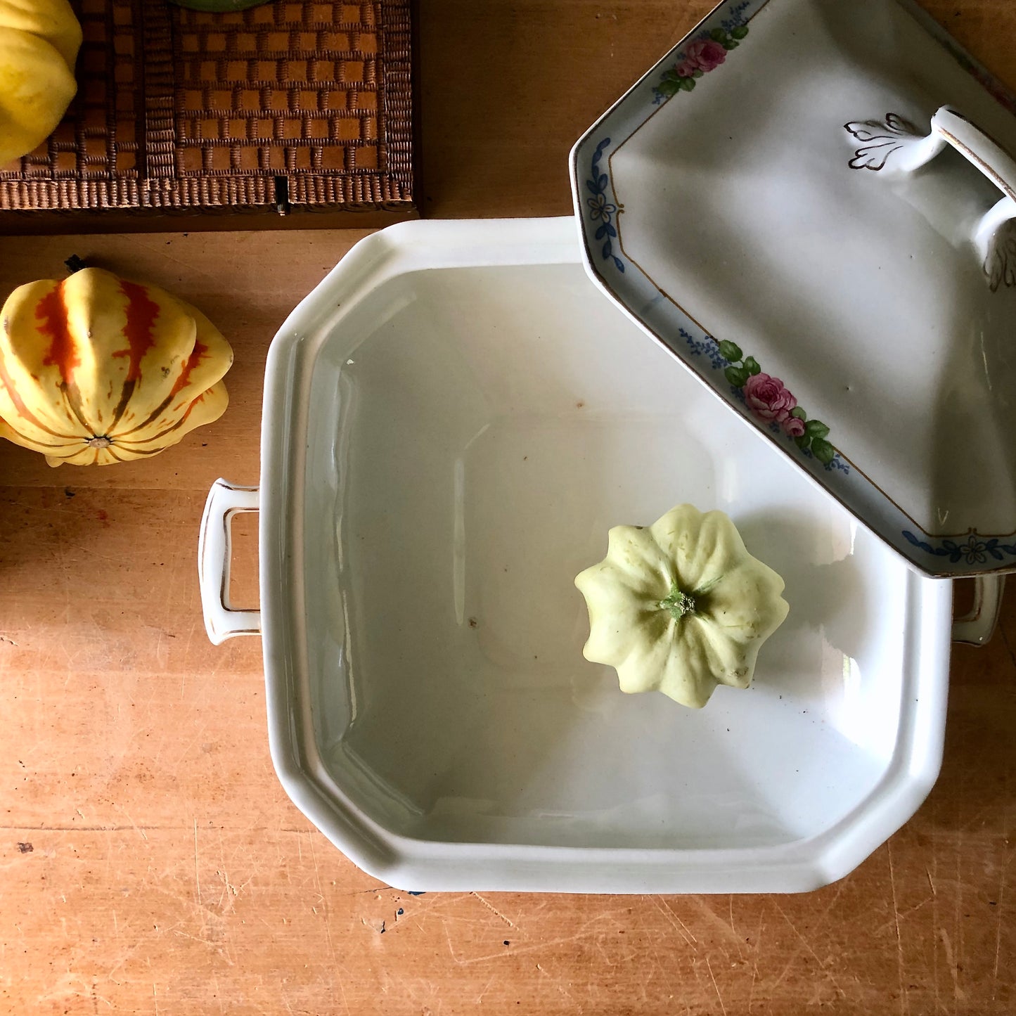 Antique Meakin Covered Vegetable Dish (c.1900s)