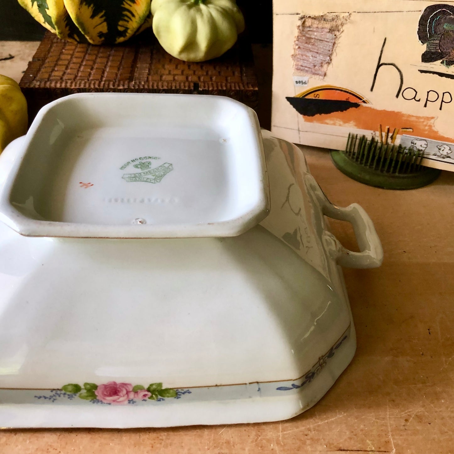 Antique Meakin Covered Vegetable Dish (c.1900s)