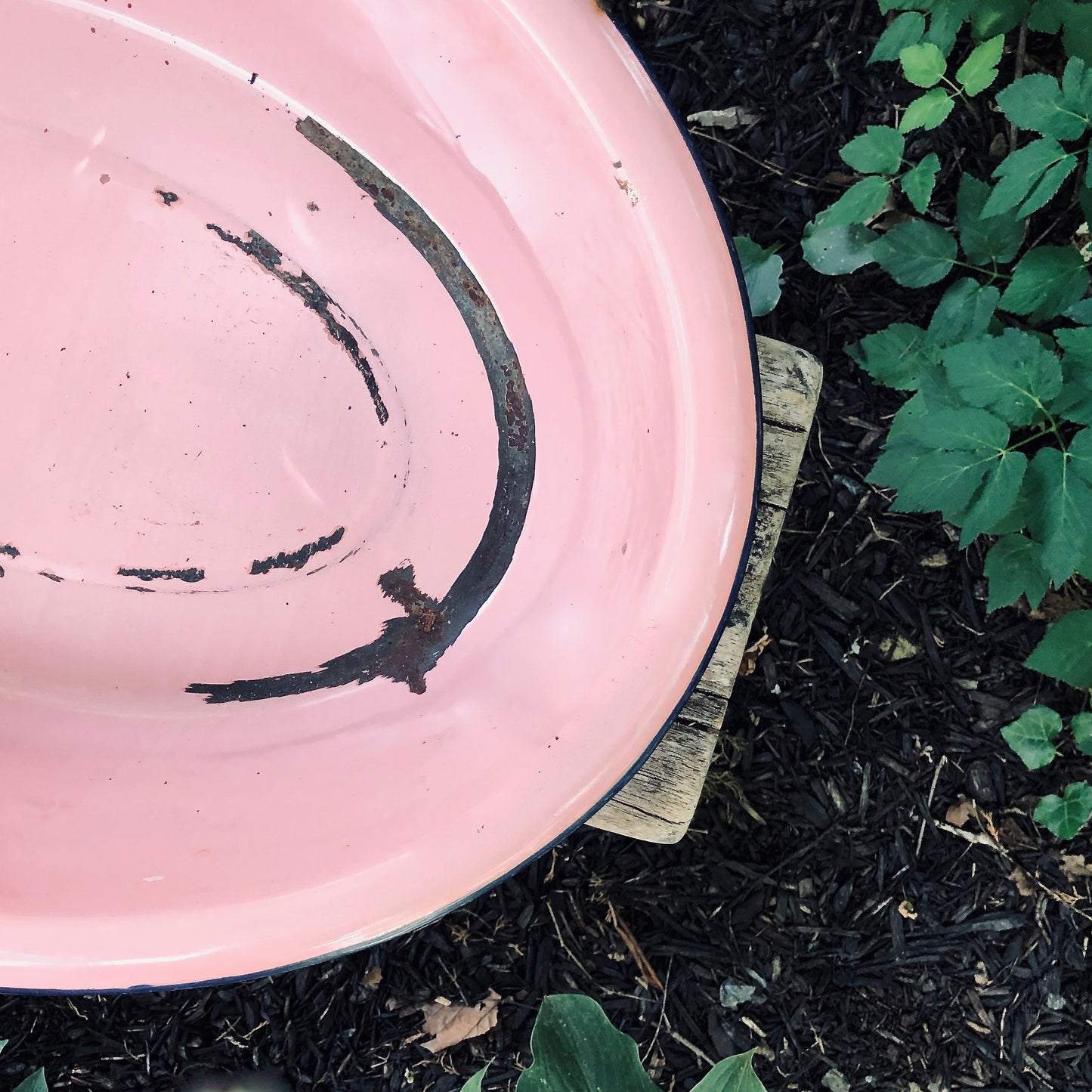 Vintage Pink Enamelware Wash Tub (c.1940s)