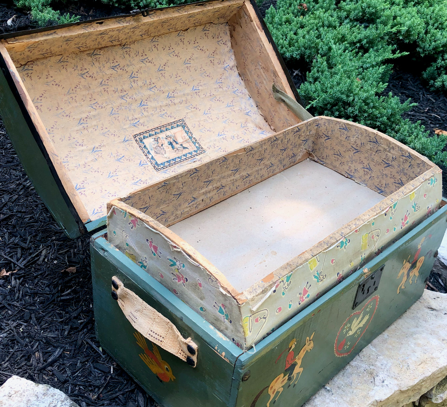 Antique Folk Art Chest with Interior Tray (c.1900s)