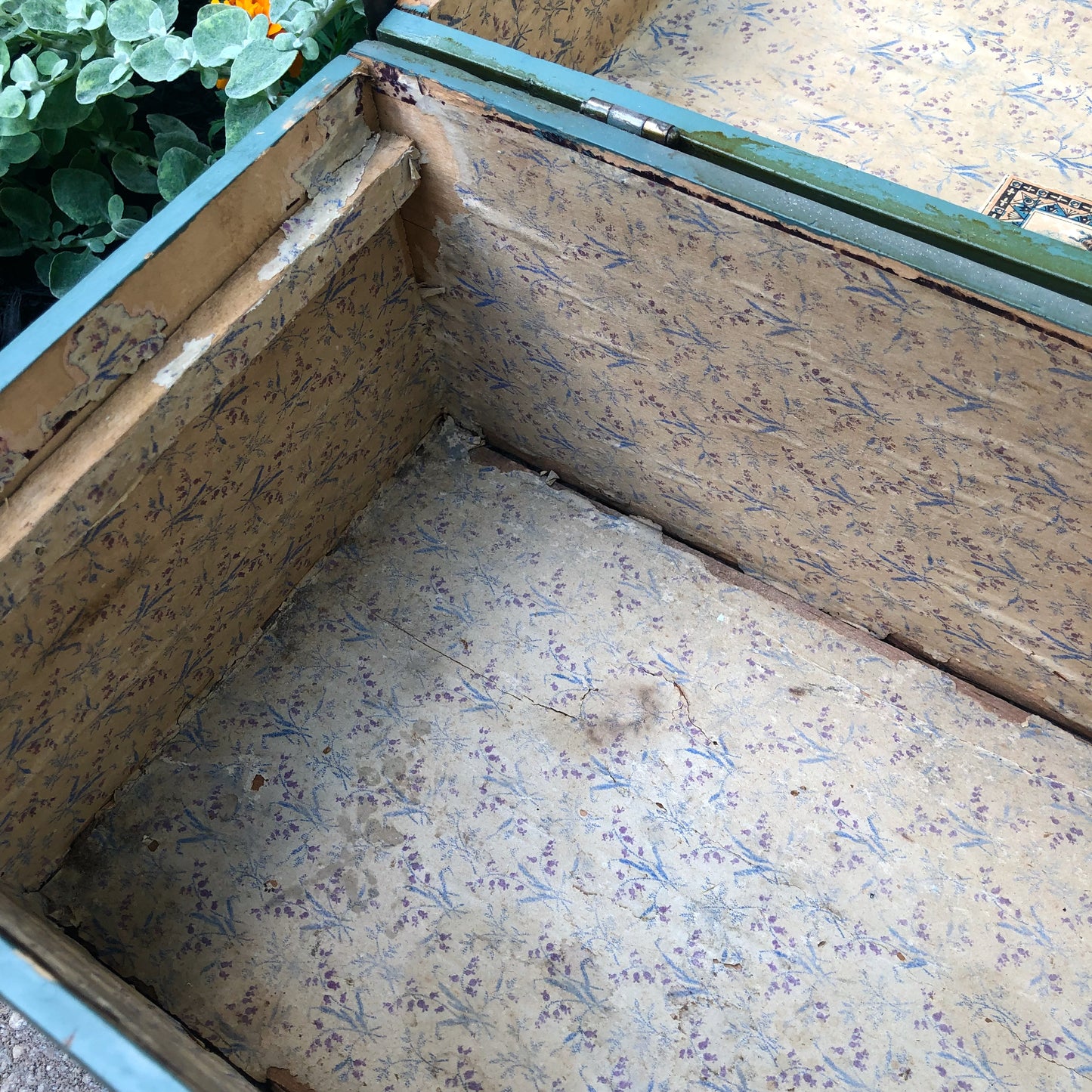 Antique Folk Art Chest with Interior Tray (c.1900s)