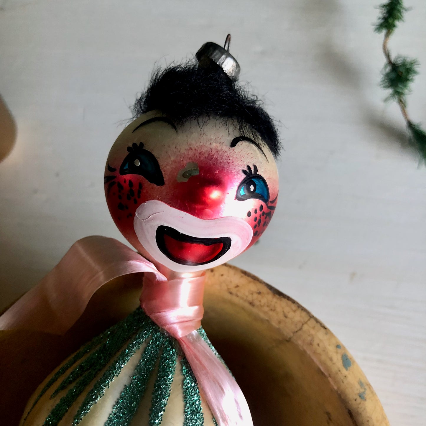De Carlini Italian Blown Glass Clown Ornament (c.1960s)
