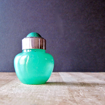 Green Glass Snuff Bottle with Sterling Lid by Apodaca